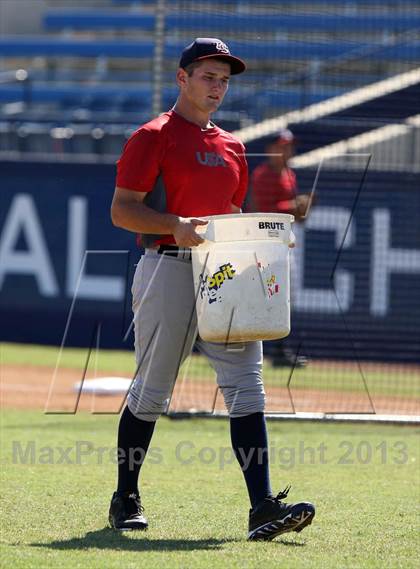Thumbnail 1 in Team USA 18U photogallery.