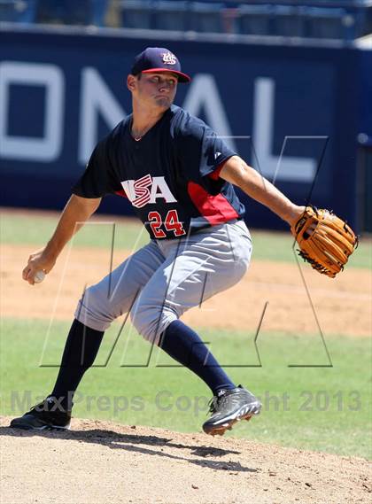Thumbnail 1 in Team USA 18U photogallery.