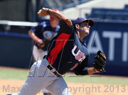 Thumbnail 2 in Team USA 18U photogallery.