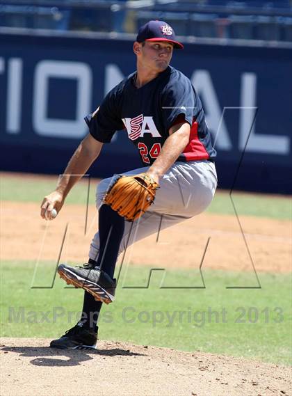Thumbnail 3 in Team USA 18U photogallery.