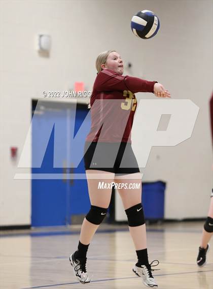 Thumbnail 1 in Bledsoe County vs Van Buren County photogallery.