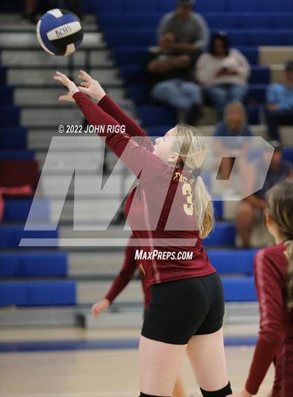Thumbnail 1 in Bledsoe County vs Van Buren County photogallery.