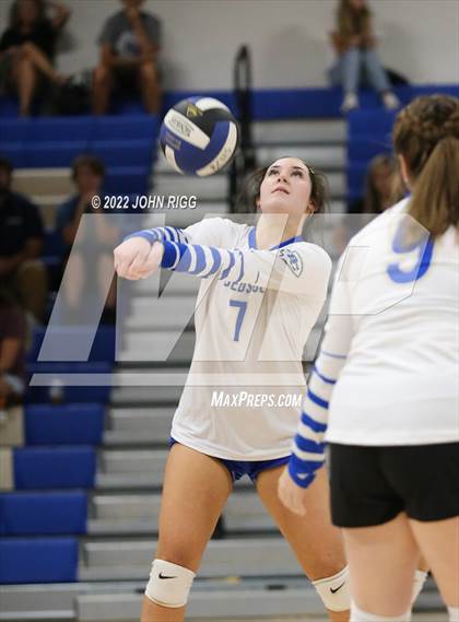 Thumbnail 1 in Bledsoe County vs Van Buren County photogallery.