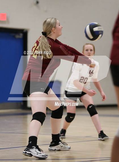 Thumbnail 1 in Bledsoe County vs Van Buren County photogallery.