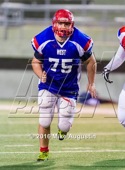 Thumbnail 2 in 2016 North Texas All-Star Football Classic photogallery.