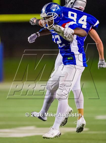 Thumbnail 1 in 2016 North Texas All-Star Football Classic photogallery.