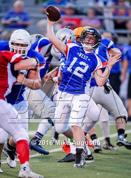 Thumbnail 1 in 2016 North Texas All-Star Football Classic photogallery.