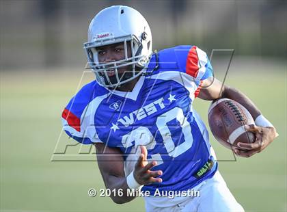 Thumbnail 3 in 2016 North Texas All-Star Football Classic photogallery.