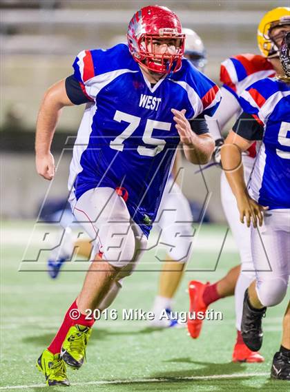 Thumbnail 3 in 2016 North Texas All-Star Football Classic photogallery.