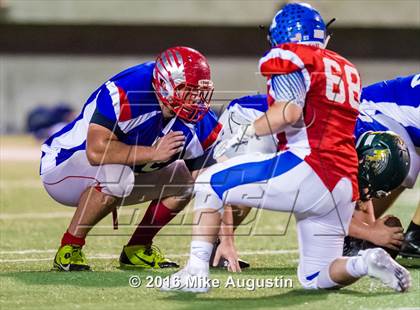 Thumbnail 2 in 2016 North Texas All-Star Football Classic photogallery.