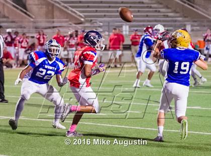Thumbnail 3 in 2016 North Texas All-Star Football Classic photogallery.