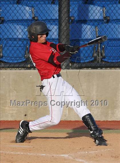 Thumbnail 2 in Corning vs. Chico (Shasta Lake Tournament) photogallery.