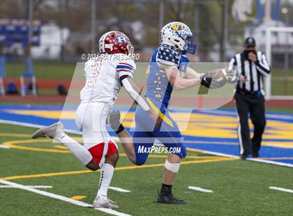 Thumbnail 3 in Bellport vs West Islip (Conference II Championship) photogallery.