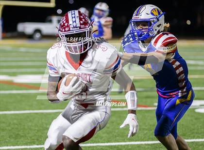Thumbnail 1 in Bellport vs West Islip (Conference II Championship) photogallery.