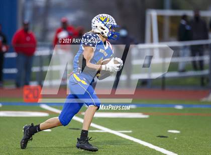 Thumbnail 3 in Bellport vs West Islip (Conference II Championship) photogallery.