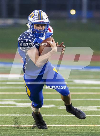 Thumbnail 3 in Bellport vs West Islip (Conference II Championship) photogallery.