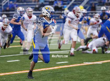 Thumbnail 1 in Bellport vs West Islip (Conference II Championship) photogallery.