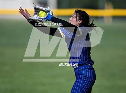 Thumbnail 3 in Fall River @ Central Valley photogallery.