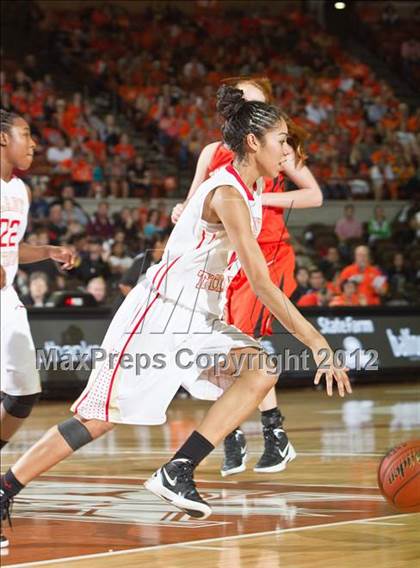 Thumbnail 1 in Victoria East vs. Rockwall (UIL 4A Semifinals) photogallery.