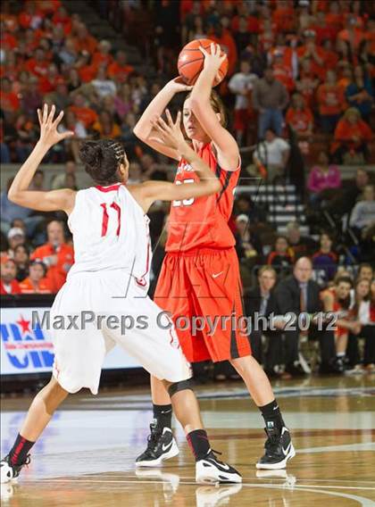 Thumbnail 2 in Victoria East vs. Rockwall (UIL 4A Semifinals) photogallery.