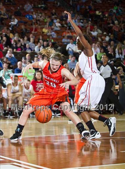 Thumbnail 2 in Victoria East vs. Rockwall (UIL 4A Semifinals) photogallery.