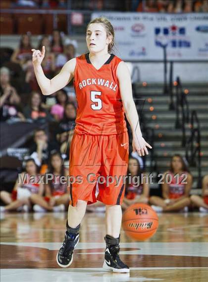 Thumbnail 1 in Victoria East vs. Rockwall (UIL 4A Semifinals) photogallery.