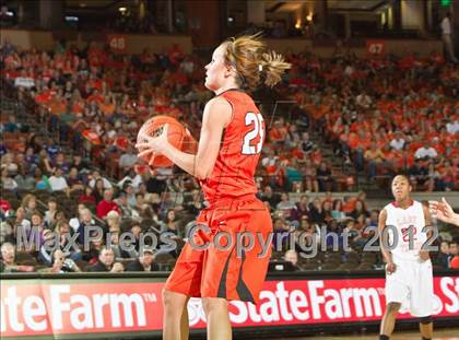 Thumbnail 1 in Victoria East vs. Rockwall (UIL 4A Semifinals) photogallery.