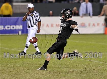 Thumbnail 1 in Rocklin vs. Servite (CIF State D2 Final) photogallery.