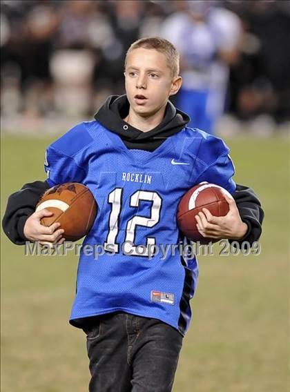 Thumbnail 2 in Rocklin vs. Servite (CIF State D2 Final) photogallery.