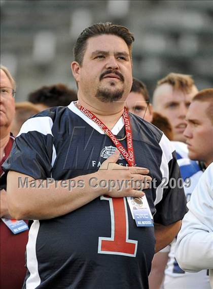 Thumbnail 3 in Rocklin vs. Servite (CIF State D2 Final) photogallery.