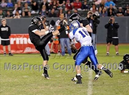 Thumbnail 3 in Rocklin vs. Servite (CIF State D2 Final) photogallery.