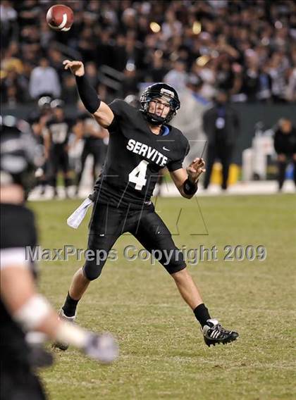 Thumbnail 1 in Rocklin vs. Servite (CIF State D2 Final) photogallery.