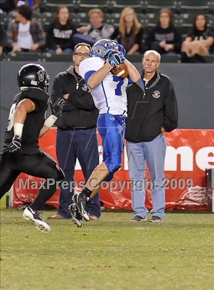 Thumbnail 2 in Rocklin vs. Servite (CIF State D2 Final) photogallery.