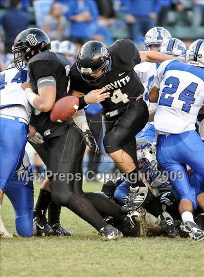 Thumbnail 3 in Rocklin vs. Servite (CIF State D2 Final) photogallery.