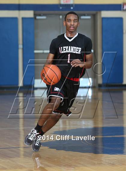 Thumbnail 2 in Alexander vs Seton Hall Prep (Rotary Roundball Classic) photogallery.