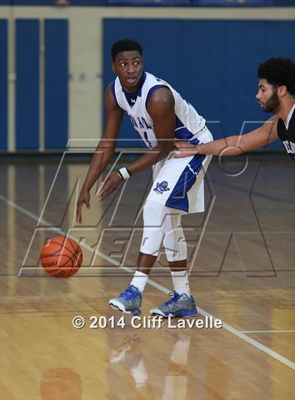 Thumbnail 2 in Alexander vs Seton Hall Prep (Rotary Roundball Classic) photogallery.
