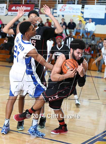 Thumbnail 2 in Alexander vs Seton Hall Prep (Rotary Roundball Classic) photogallery.