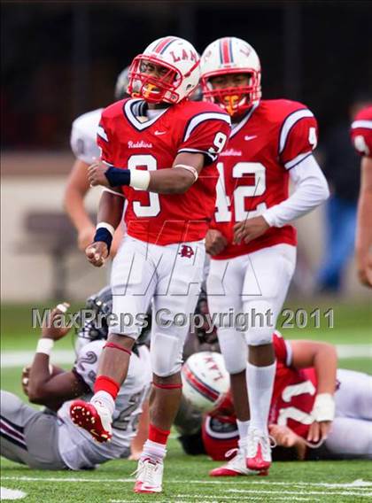 Thumbnail 1 in Lamar vs. Pearland (5A Region III Division I Regional) photogallery.
