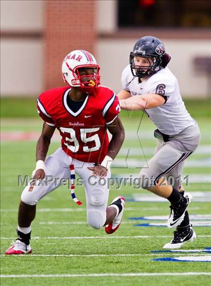Thumbnail 2 in Lamar vs. Pearland (5A Region III Division I Regional) photogallery.
