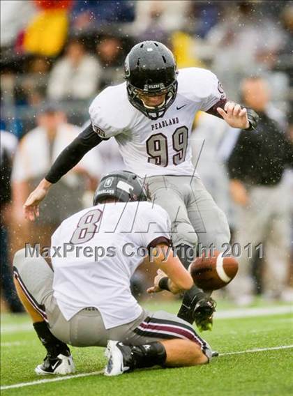 Thumbnail 2 in Lamar vs. Pearland (5A Region III Division I Regional) photogallery.