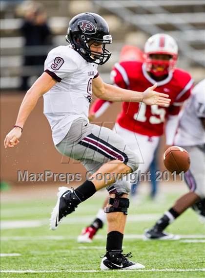 Thumbnail 3 in Lamar vs. Pearland (5A Region III Division I Regional) photogallery.