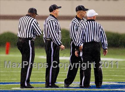 Thumbnail 2 in Lamar vs. Pearland (5A Region III Division I Regional) photogallery.