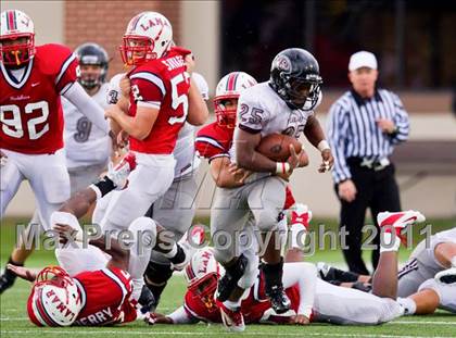 Thumbnail 1 in Lamar vs. Pearland (5A Region III Division I Regional) photogallery.