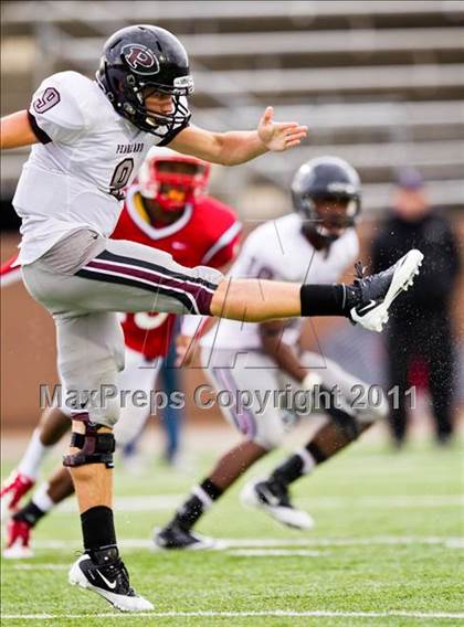 Thumbnail 1 in Lamar vs. Pearland (5A Region III Division I Regional) photogallery.