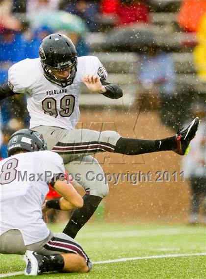 Thumbnail 2 in Lamar vs. Pearland (5A Region III Division I Regional) photogallery.