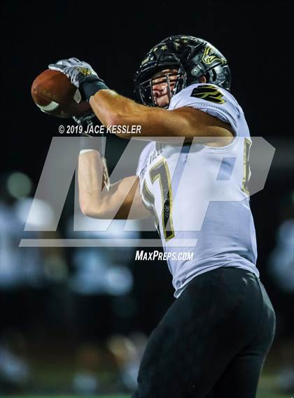 Thumbnail 1 in Pacifica vs. Citrus Valley (CIFSS D6 Quarterfinal) photogallery.