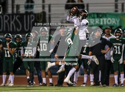 Thumbnail 3 in Pacifica vs. Citrus Valley (CIFSS D6 Quarterfinal) photogallery.