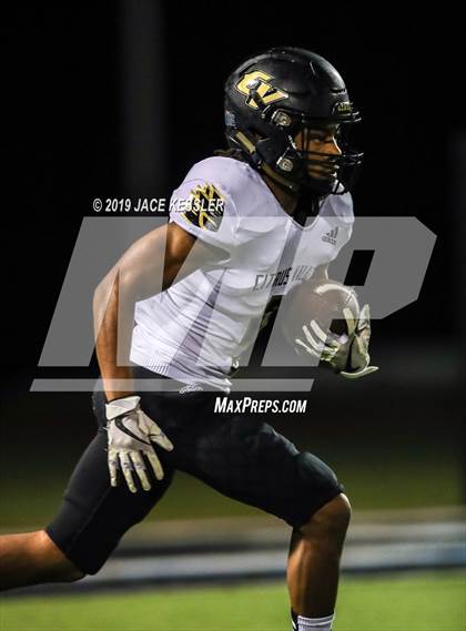 Thumbnail 3 in Pacifica vs. Citrus Valley (CIFSS D6 Quarterfinal) photogallery.