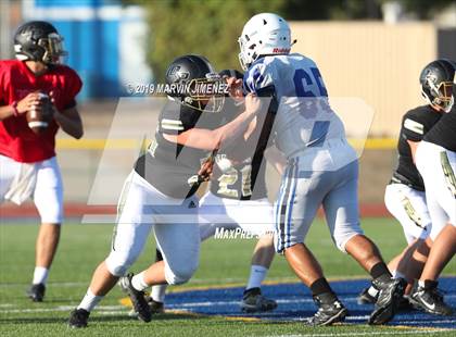 Thumbnail 3 in Fillmore vs. Oak Park (Scrimmage) photogallery.