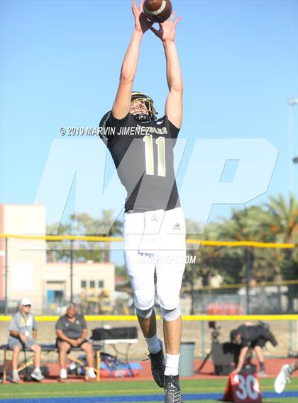 Thumbnail 1 in Fillmore vs. Oak Park (Scrimmage) photogallery.